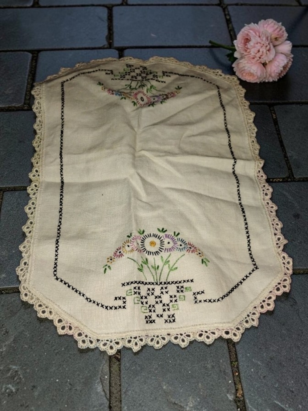 Hand-Embroidered Cream Floral Table Linen with Lace Edge